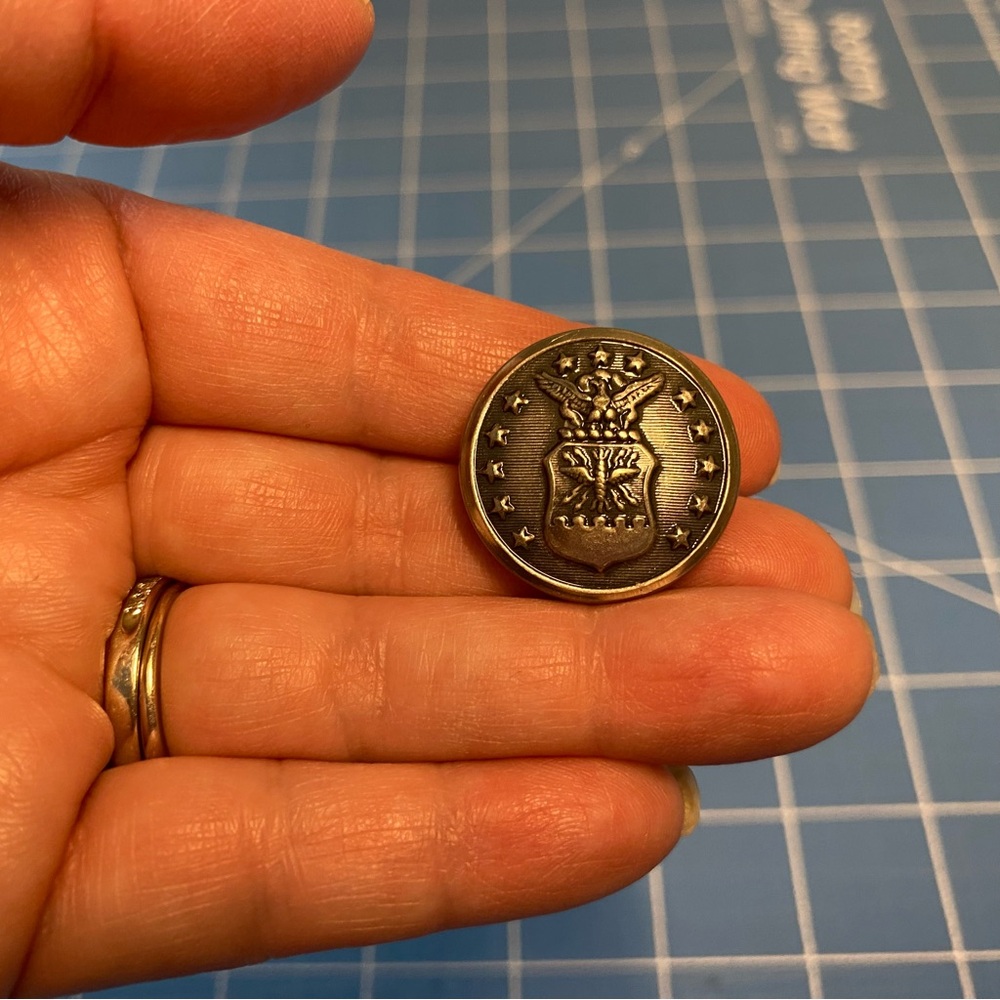 Waterbury button US Air Force military Eagle shield 13 stars metal vintage